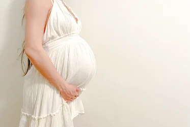 フィリピンパブの女性からの妊娠報告と一方的な認知・金銭要求【相談事例】